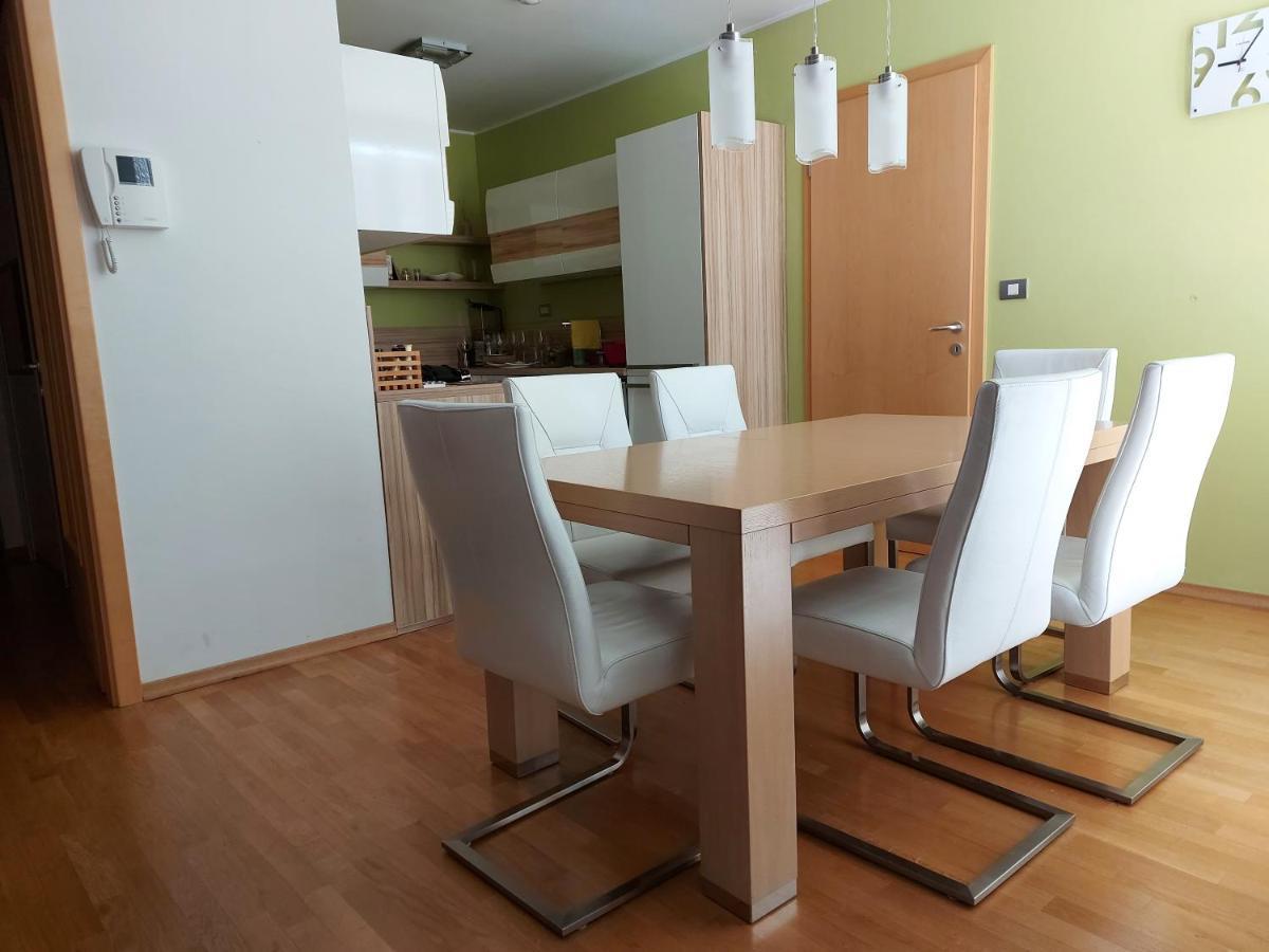 Apartma Klara Izola Buitenkant foto